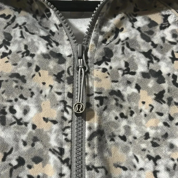 Lululemon Nice Asana Jacket - Picture 5 of 10